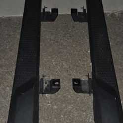 SUV Runners Left and Right