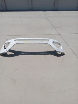 18 to 19  ford expedition front bumper ( Hole  Sensor) oem