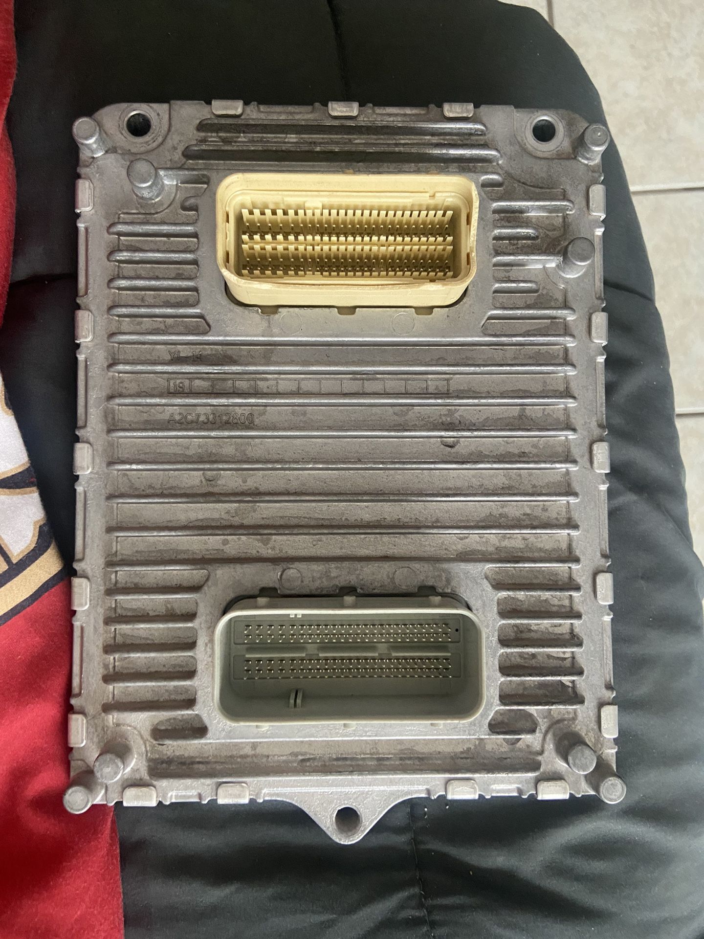 Dodge ECU by Diablo comes along with the screen and wiring as well