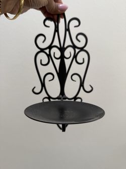 Elegant Black Iron Wall Candle Sconce – Decorative Scroll Design
