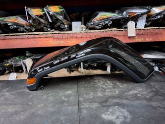 2018-2019-2020-2021-2022-2023-2024-2025 JEEP WRANGLER SAHARA LEFT SIDE FRONT FLARE OEM USED #12295