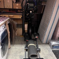 Hardly used Sole Elliptical 35 in perfect condition!
