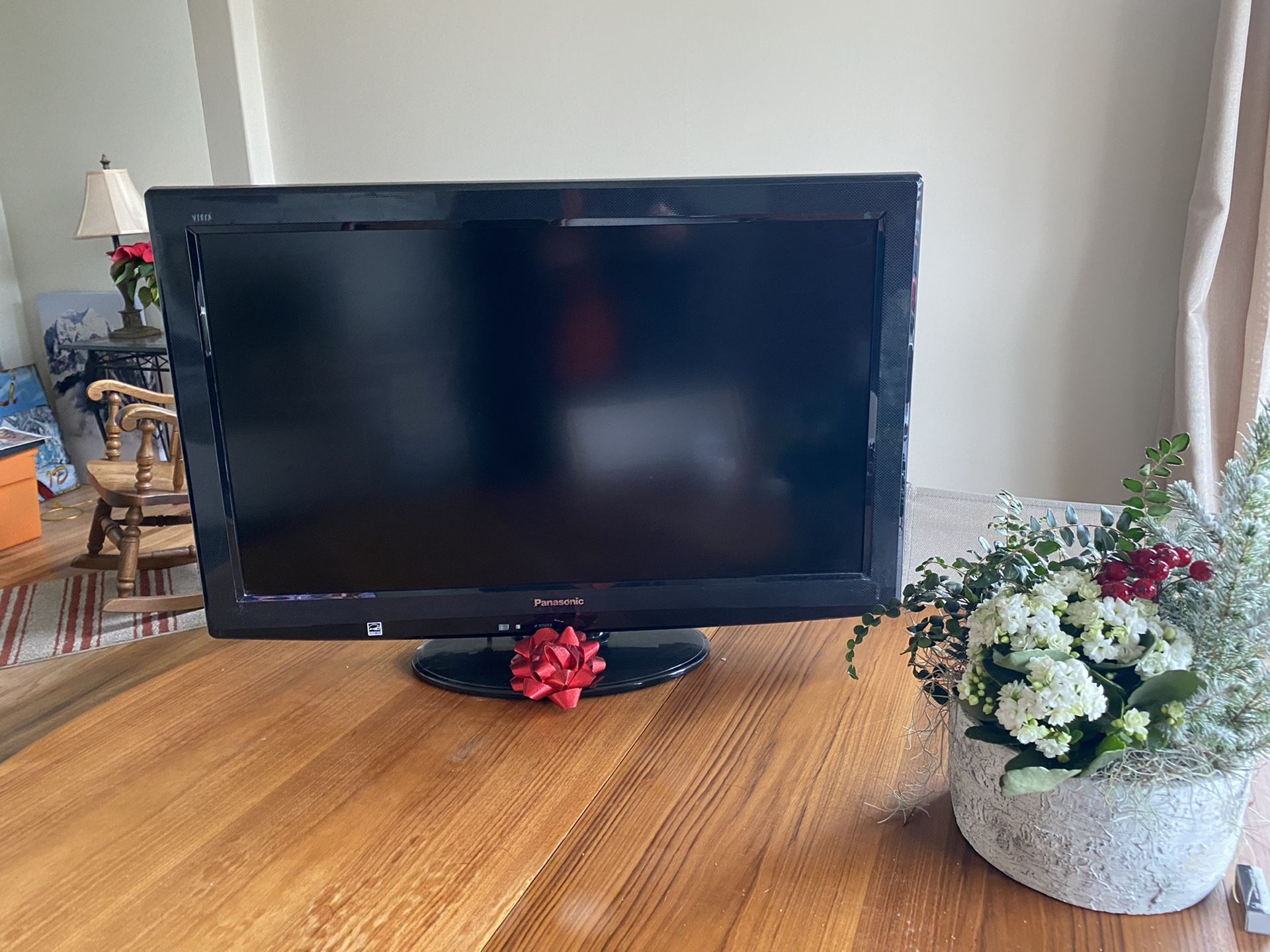 Perfect 32 inch LCD Panasonic.