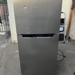 Magic Chef Small Fridge