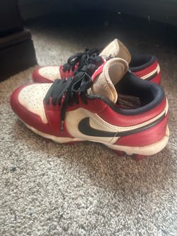 Boys cleats
