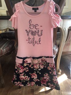 Kids girl dress size 6 like new