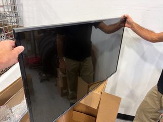 LG Large Flat Screen TV 43 inch