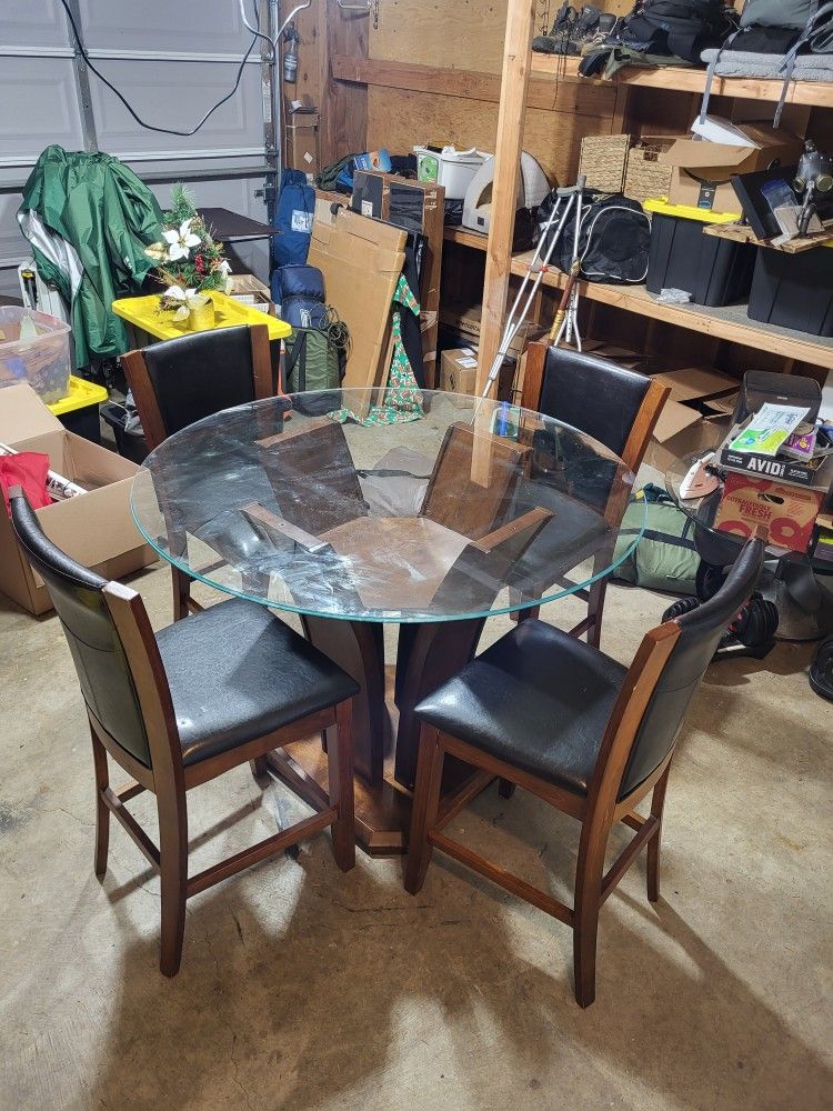 Dining Room Table 