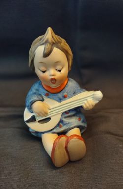 Hummel Joyful Girl With Lute, #53