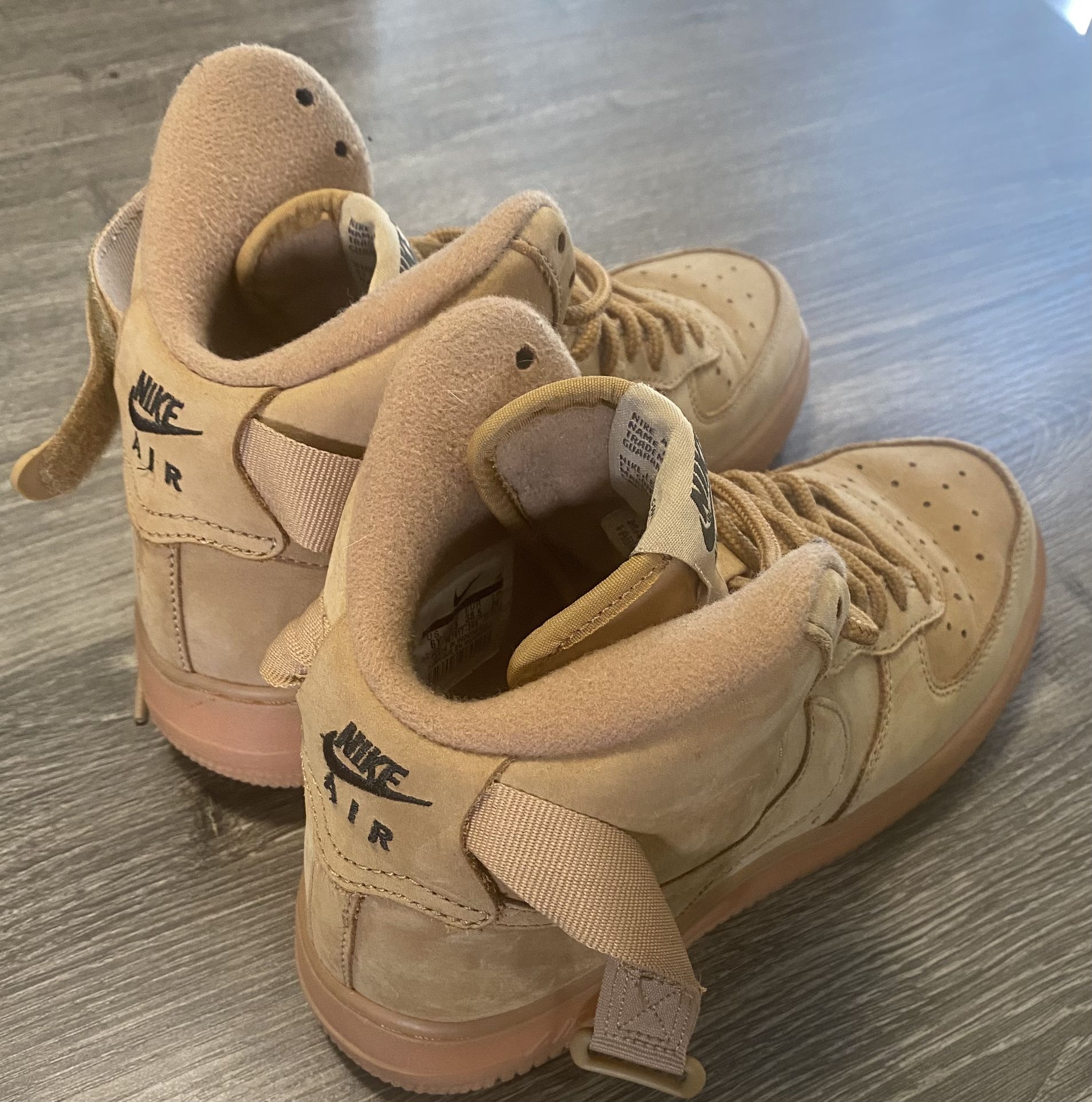 Nike Air Force 1