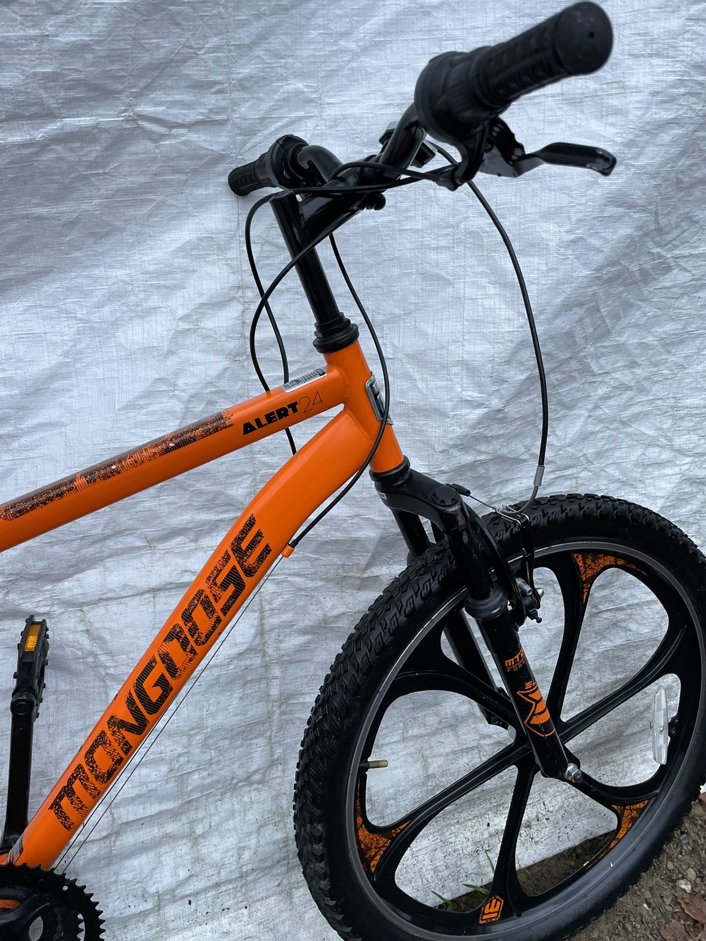 Mongoose Alert 24 Mag Wheels for Sale in Burlington WA OfferUp