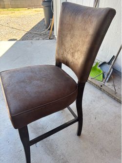 4 Brown Dinging  chairs