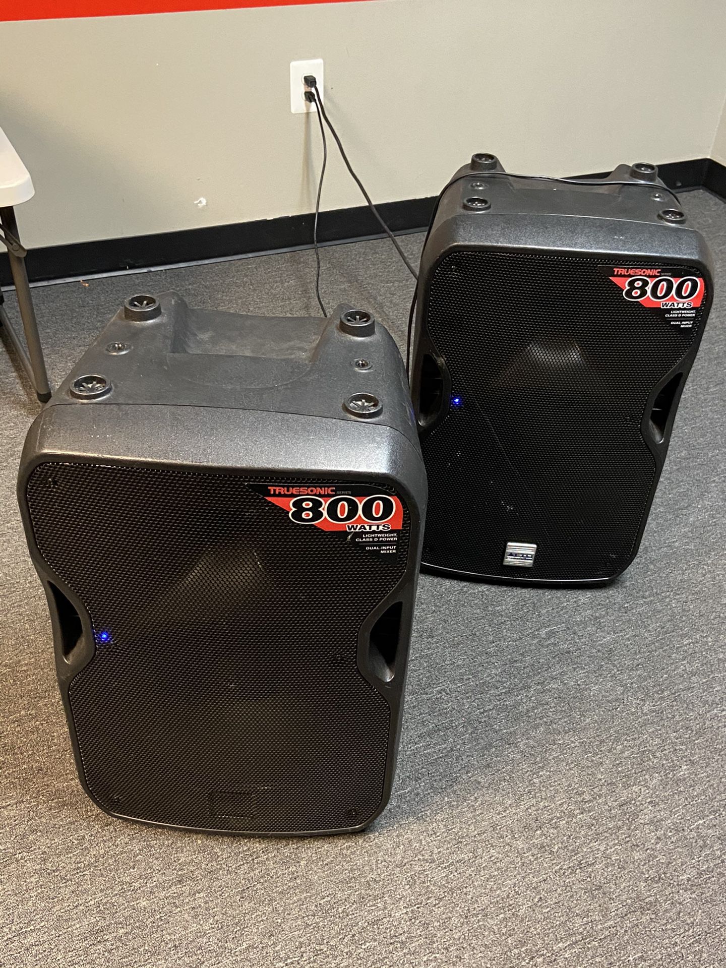 TRUESONIC TS115A 800 Watt Speaker Set