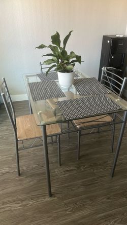 Kitchen table