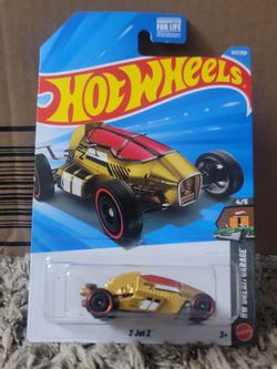 Hot Wheels 2 Jet Z HW Dream Garage