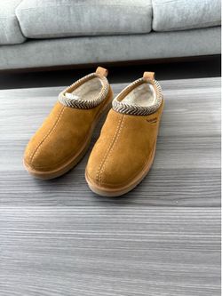 Kookaburra Ugg shoe