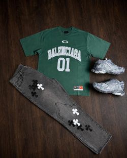 On Hand🤝✅️ (Local)Balenciaga Green Basketball Jersey T-Shirt & Balenciaga sneakers