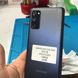Samsung s20 FE unlocked 128gb