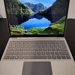 Microsoft Surface laptop Go
