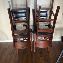 Table With Chairs OBO 