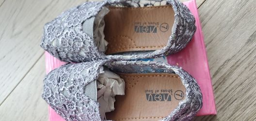 Brand New Lace Shoes Girls Size 7/$10