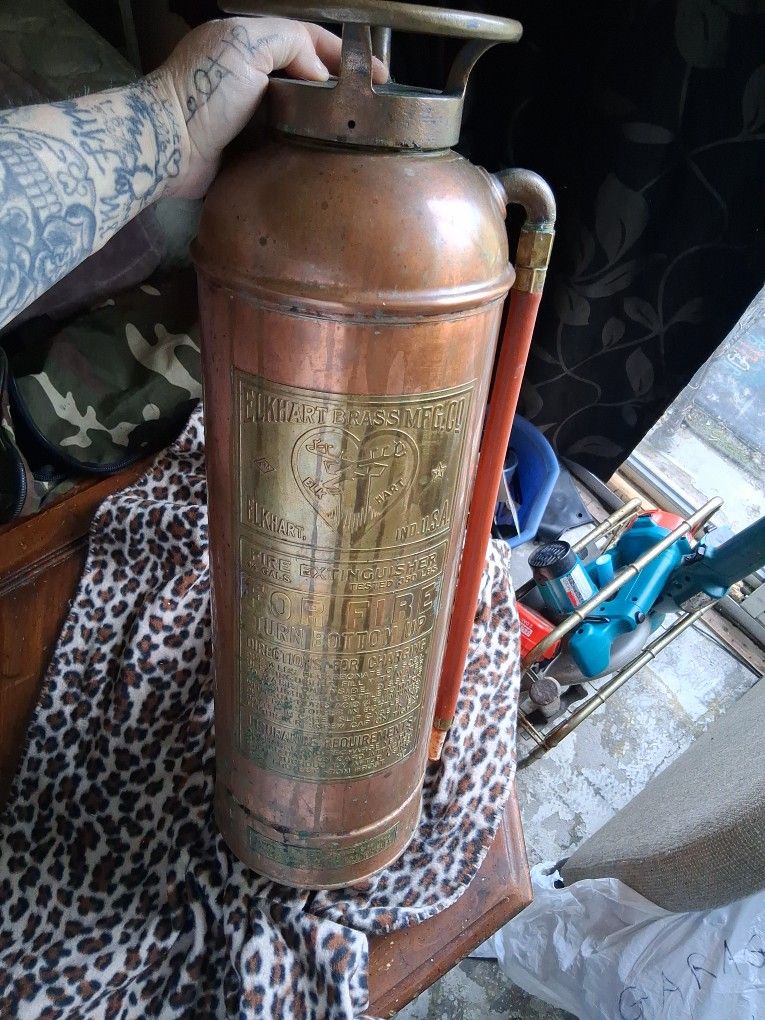 Fire extinguisher