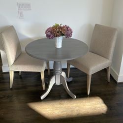 Crate And Barrel!! Table And Chairs Best Offer 