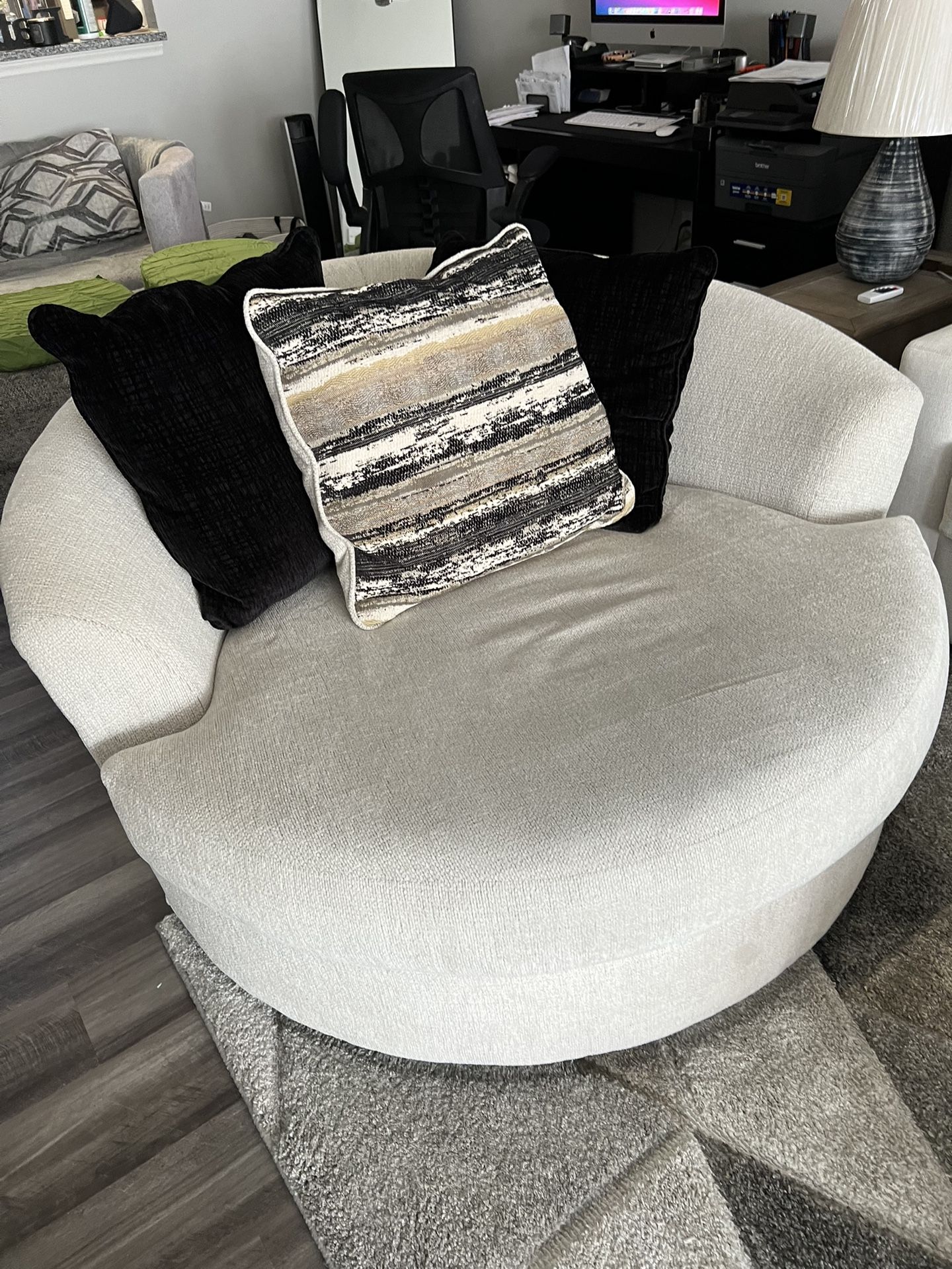 Oversized Swivel Chairs