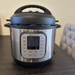 Instant Pot Pressure Cooker
