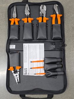 Klein Toolq Premium 1000V Insulated Tool Kit, 8-Piece
(Brand New)