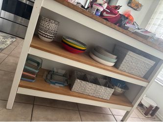 Center kitchen island