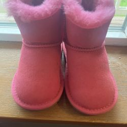 Kids Uggs- Hot Pink 