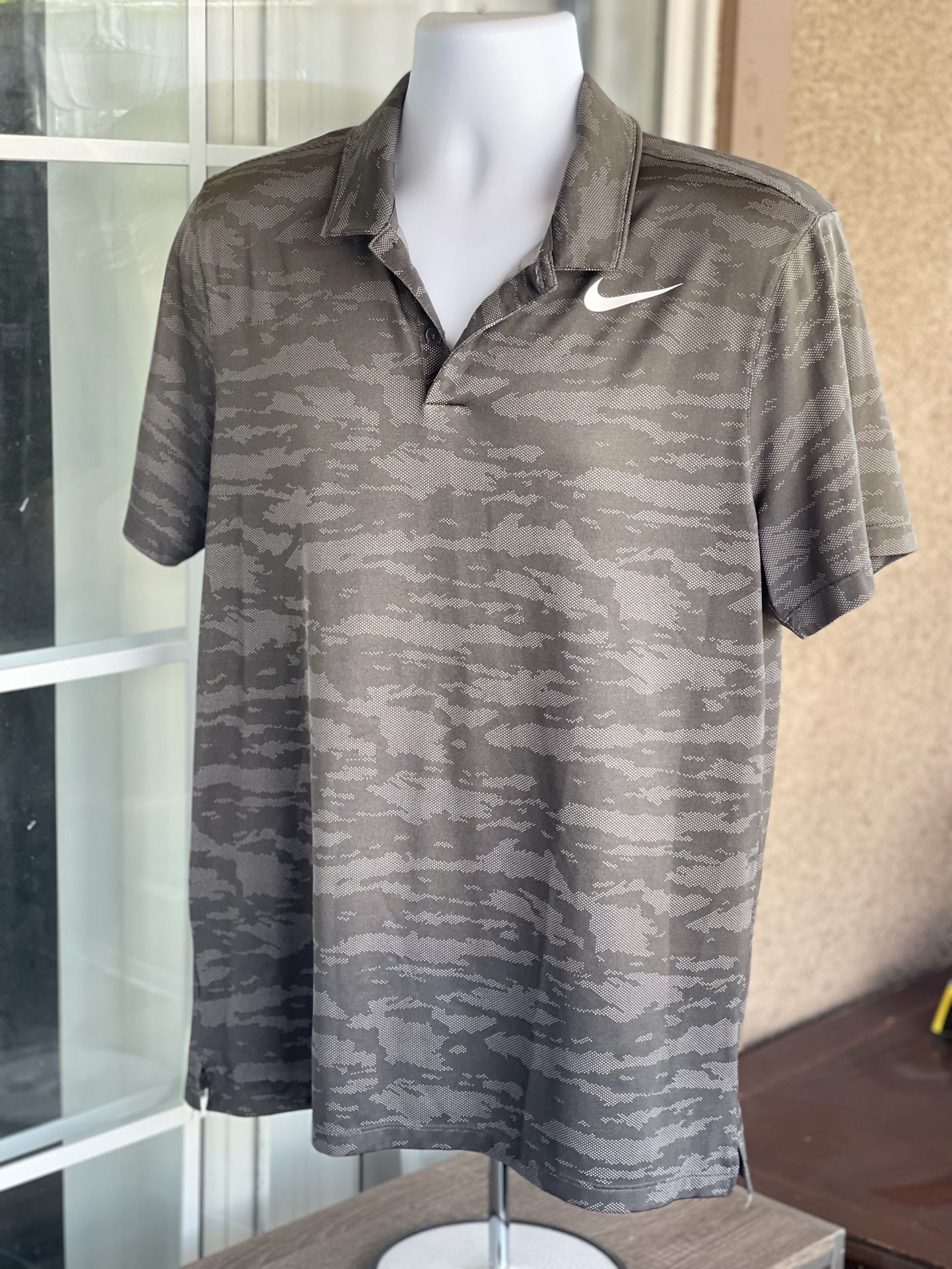 Nike Mens Gold Modern Fit Polo