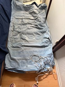 Air mattress - inflatable bed