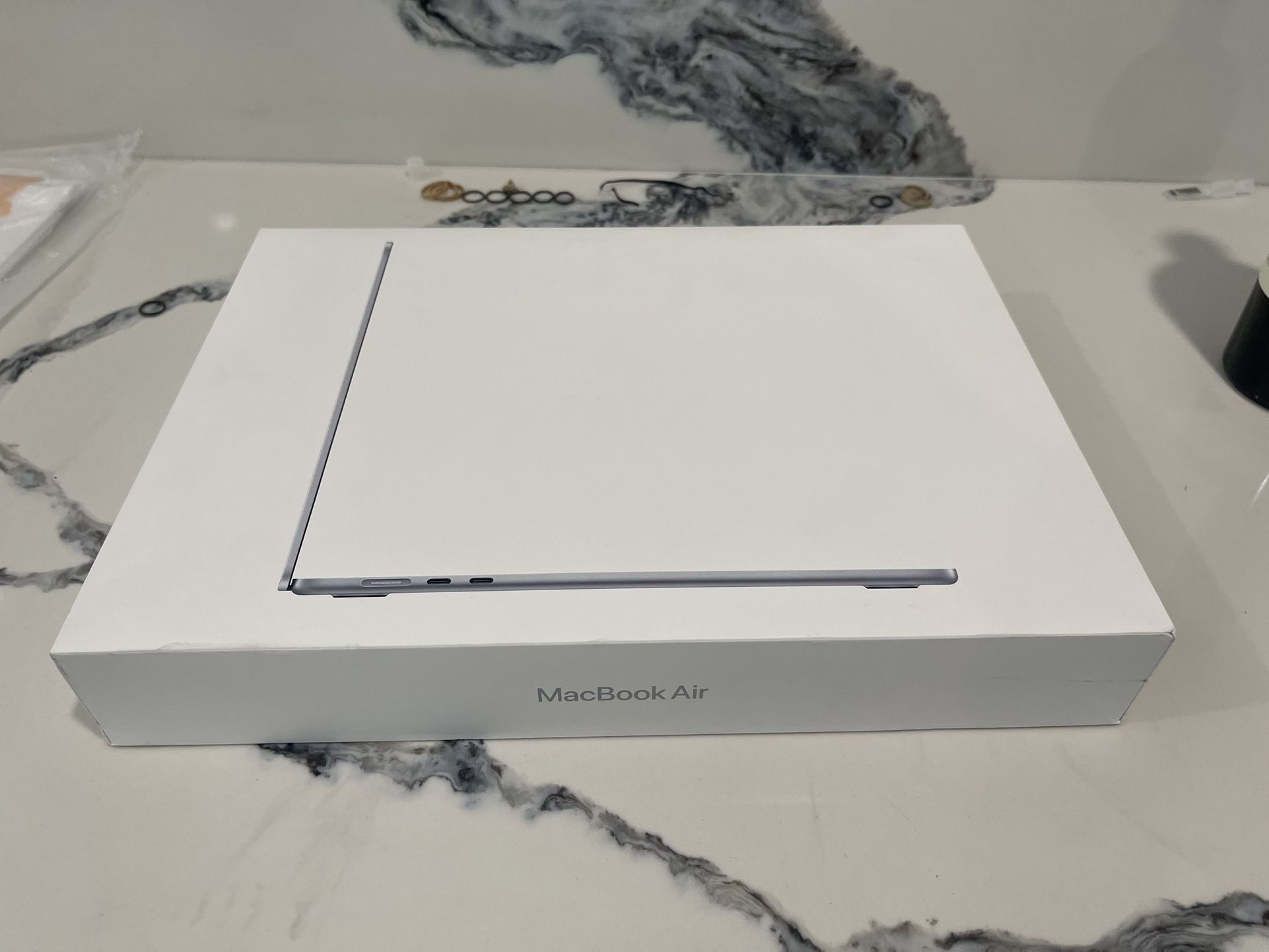 BRAND NEW Apple MacBook Air 15-inch