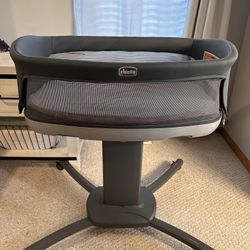 Chicco Close To You Bassinet 