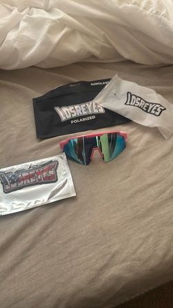 Los Reyes baseball sunglasses