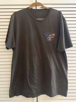 Men’s Graphic Tee SZ XL