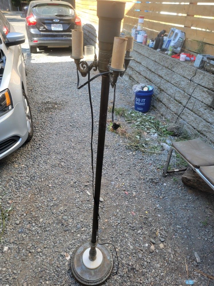 Vintage antique metal 40s floor lamp works bronze color