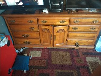 Dresser