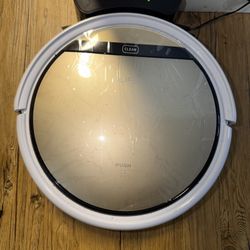 iHome Cleaning Robot 