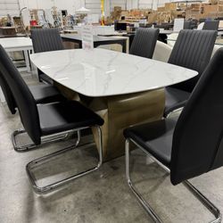 Modern Stylish Sintered Stone Dining Table with 6 Chairs (90 Days Zero Interest Finance Available) / Moderna y elegante mesa de comedor de piedra sint