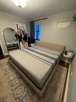 Serta iComfort King Sized Mattress