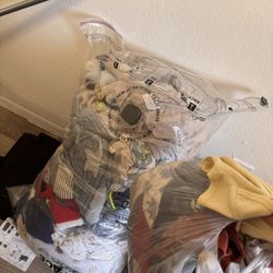 Baby clothes from newborn to 12 months