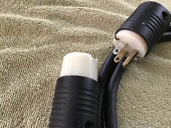 EXTENSION CHORD 6ft. 12ga 3-wire heavy service chord $15 pickup only ELMHURST IL. 60126