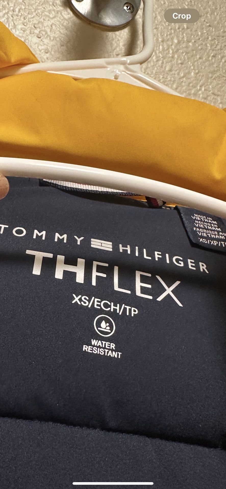 YELLOW TOMMY HILFIGER PUFFY JACKET