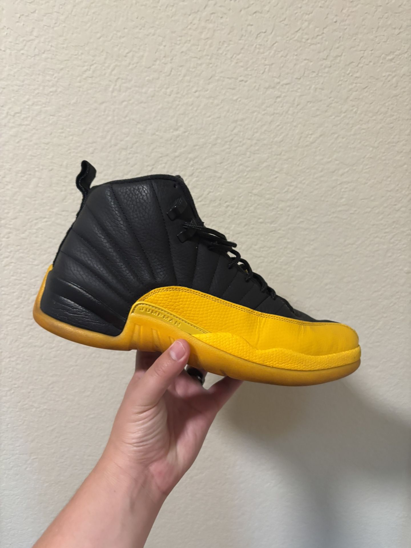 Jordan Retro 12 Black Gold