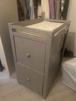 Changing Station with Drawers 