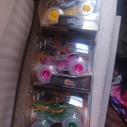 Lot of 3 monster jam $45