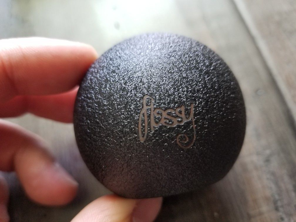 Flossy heavyweight shift knob